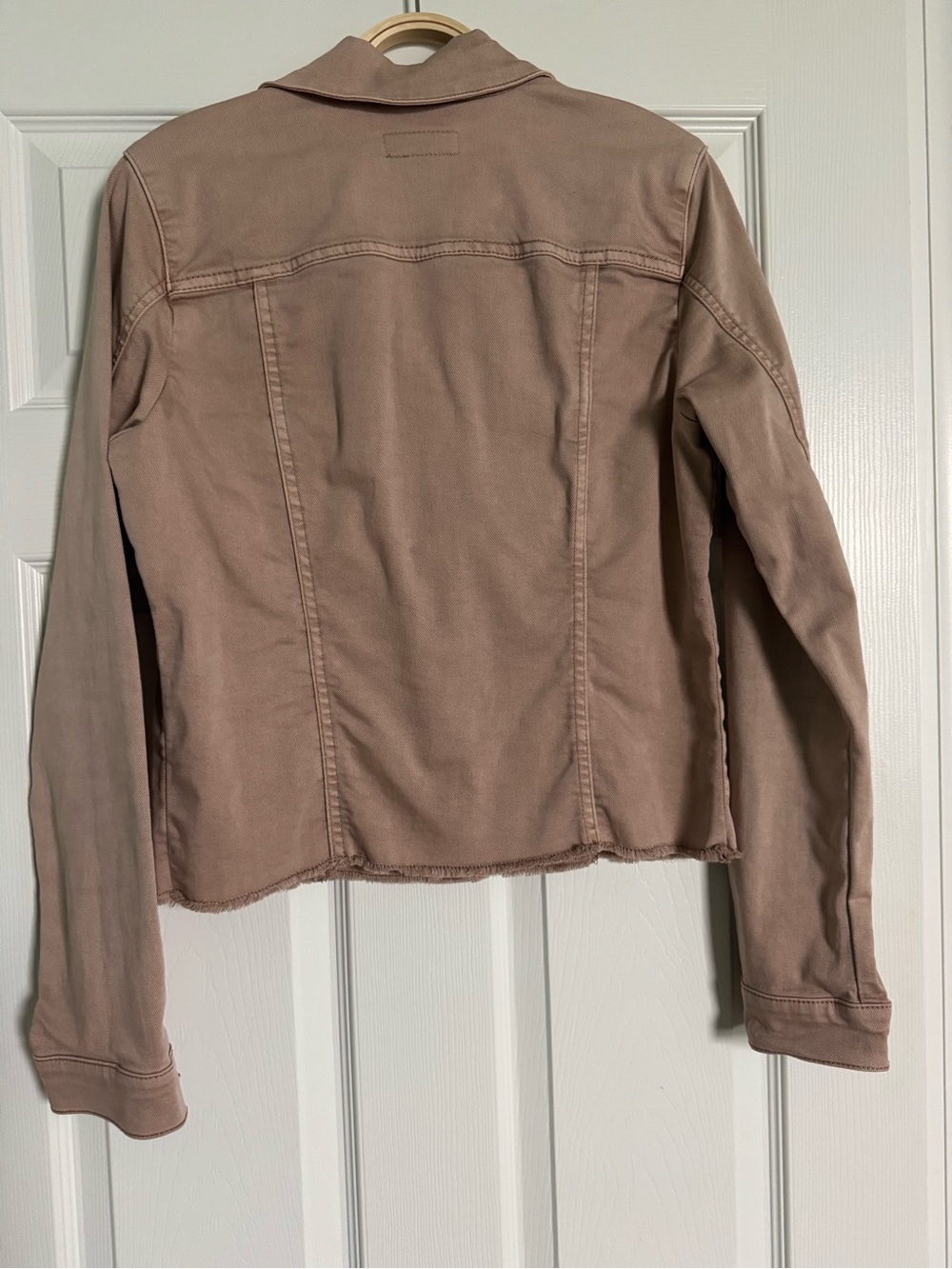Like-New Kut from the Kloth Kara Denim Jacket Large Dusty Pink Frayed Hem | L - Picture 11 of 11
